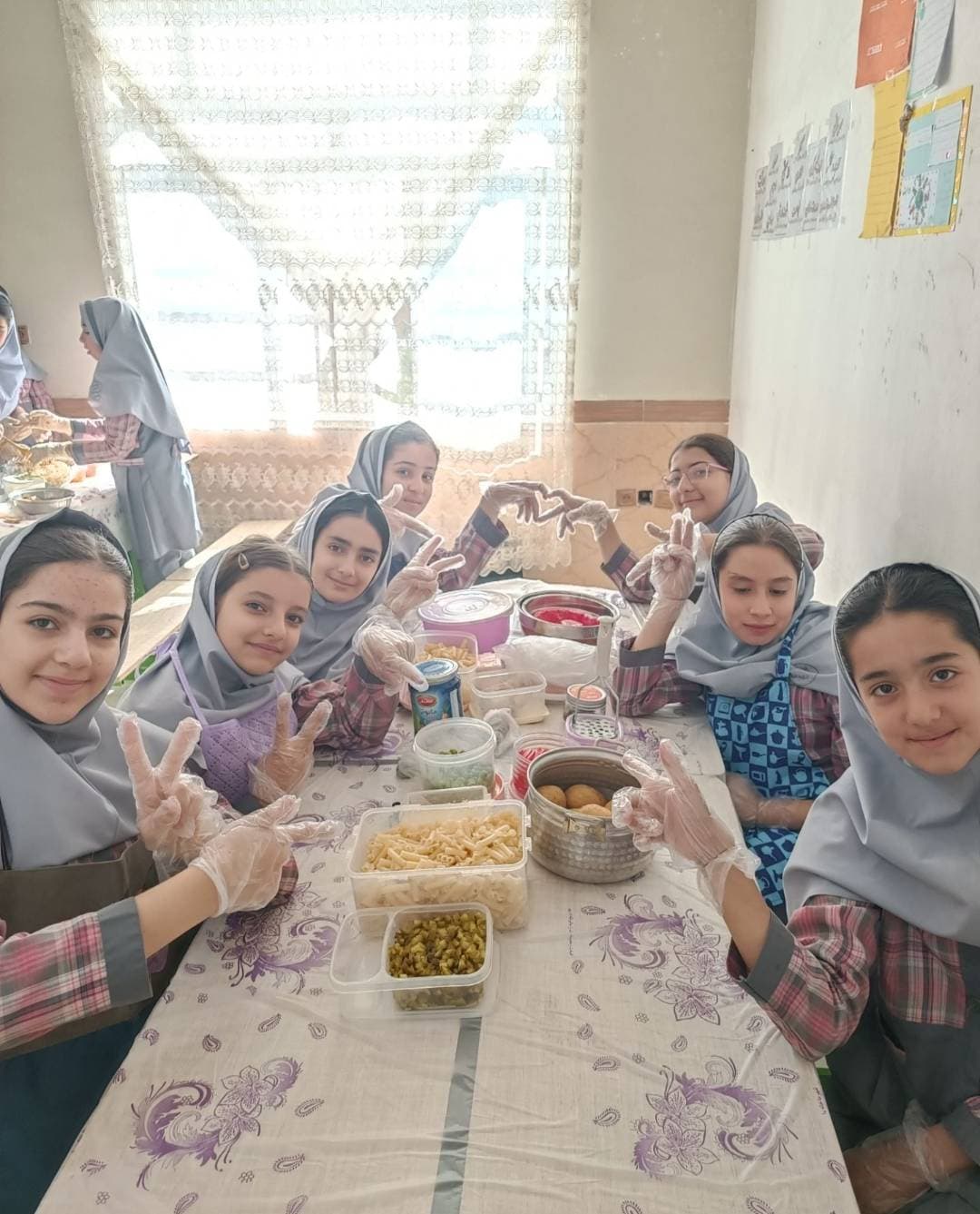 پیش دبستان و دبستان غیردولتی دخترانه مهرسا